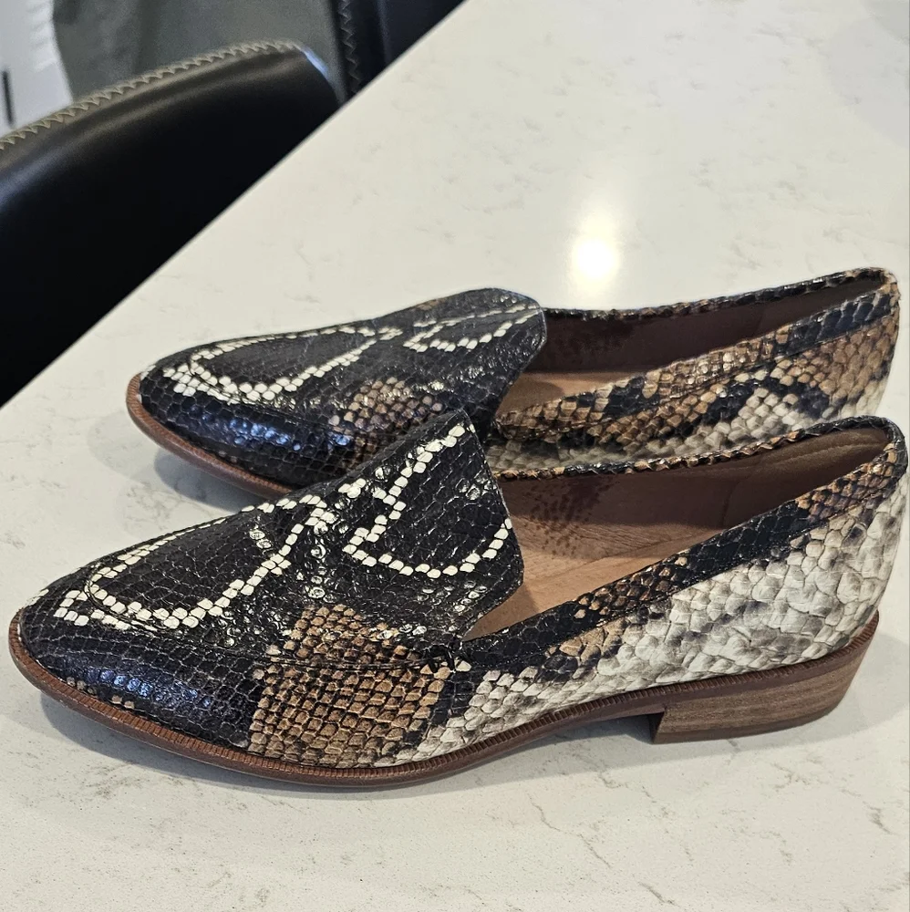 Shoes - Picture 2 of 2